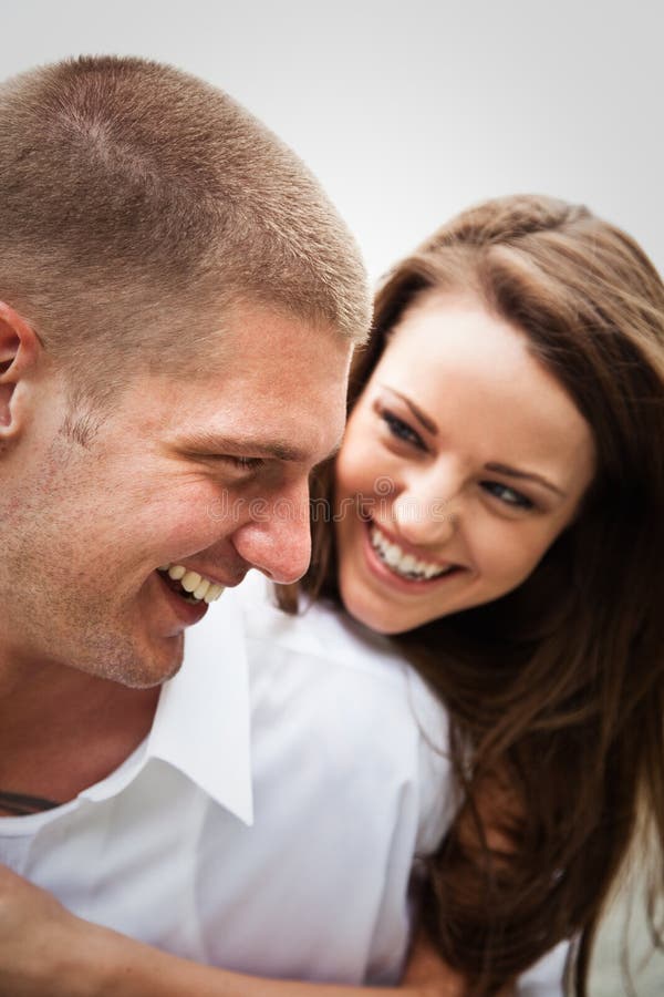 Couples caucasiens heureux photos stock