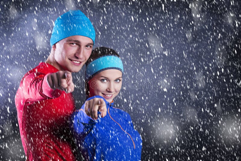 Couples de forme physique photographie stock libre de droits Couples de forme physique photographie stock libre de droits
