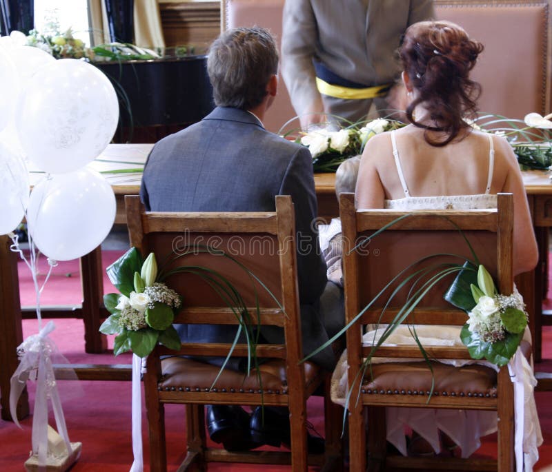 Couples de mariage photographie stock libre de droits Couples de mariage photographie stock libre de droits