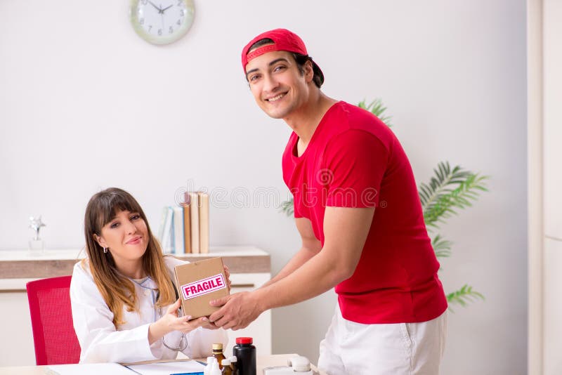 104 Delivering Medical Supplies Stock Photos Free & RoyaltyFree