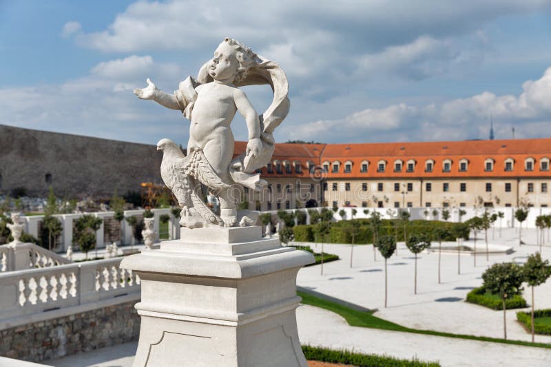 Nádvoří zahrady Bratislavského hradu na Slovensku.