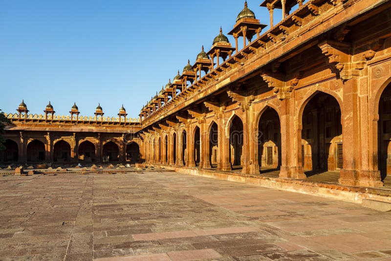 Courtyard of the Jama Masjid Mosque in Fatehpur Sikri, Agra, Uttar Pradesh, India, Asia