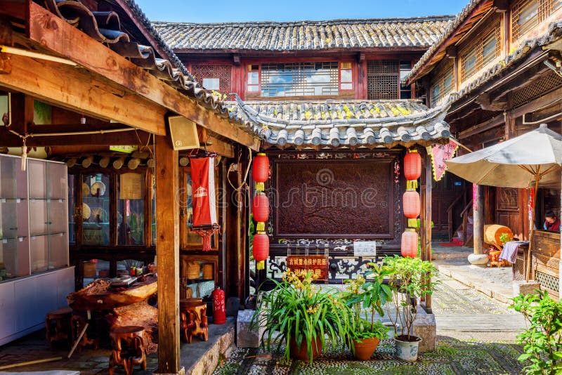 Courtyard of Traditional Chinese Wooden House, Lijiang, China Editorial