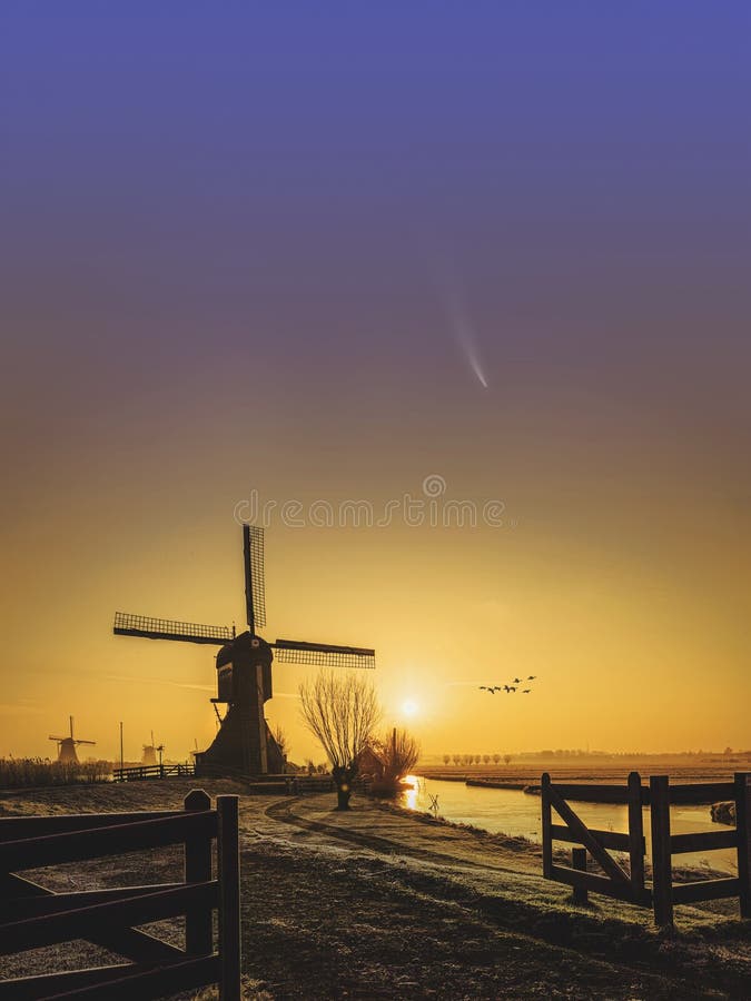 Neowise comet and Kinderdijk sunrise. Covid virus obliged us to stay home. I gave myself a short visit the neighbour city to see and to capture the Neowise comet Neowise comet and Kinderdijk sunrise. Covid virus obliged us to stay home. I gave myself a short visit the neighbour city to see and to capture the Neowise comet