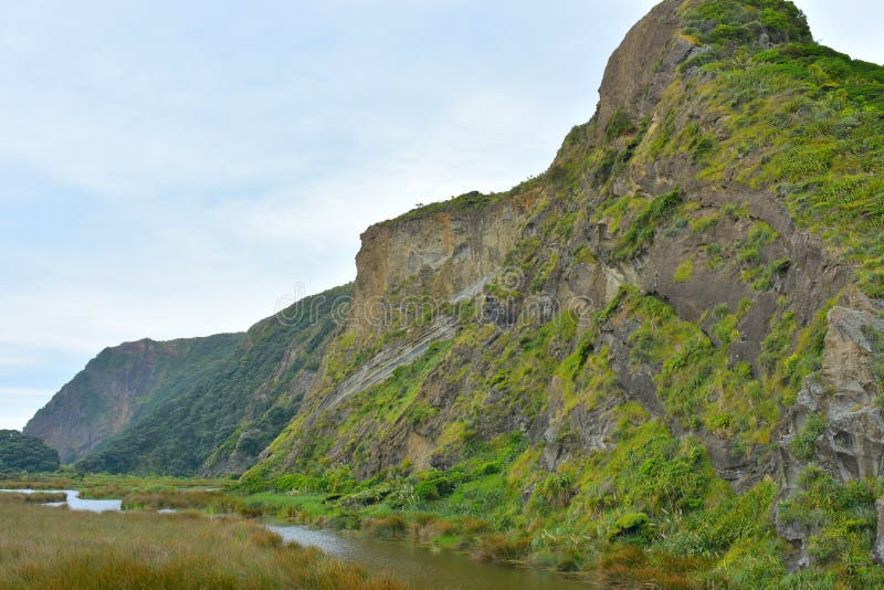 Cowan Bay Cliffs at Whatipu Scenic Reserve Stock Photo Image of