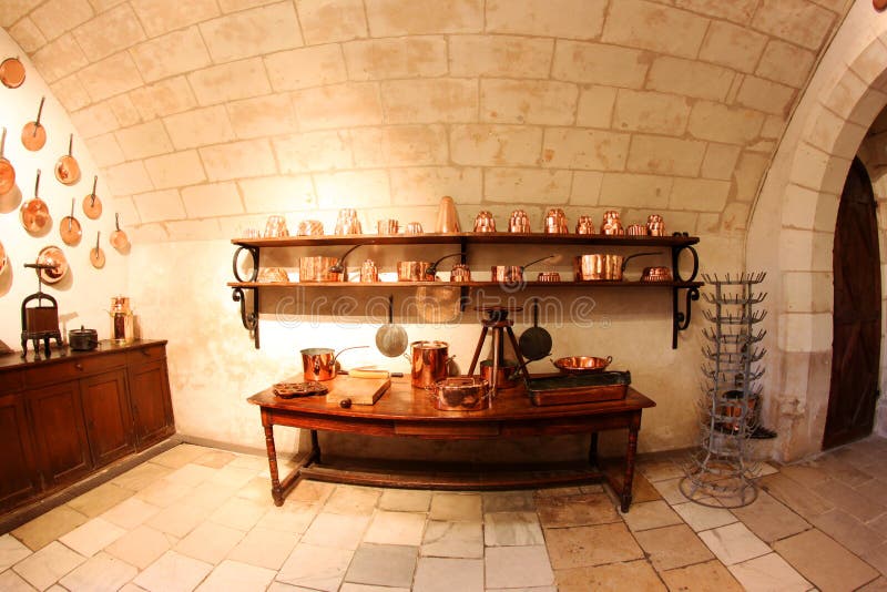 Cozinha medieval no castelo de Chenonceau em France imagem de stock royalty free Cozinha medieval no castelo de Chenonceau em France imagem de stock royalty free
