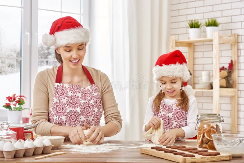 Cozinhando biscoitos do Natal imagem de stock