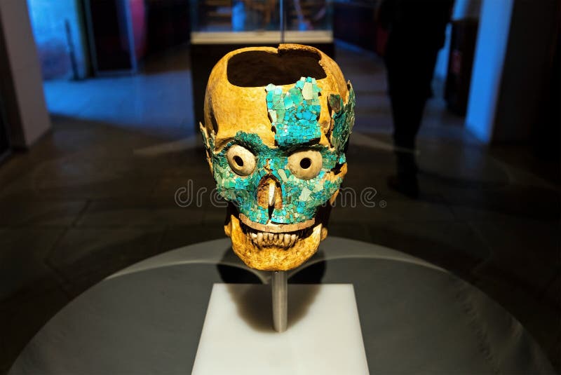 Cráneo De Máscara De Muerte Monte Alban Oaxaca México Imagen de archivo  editorial - Imagen de iluminado, muerte: 206356394