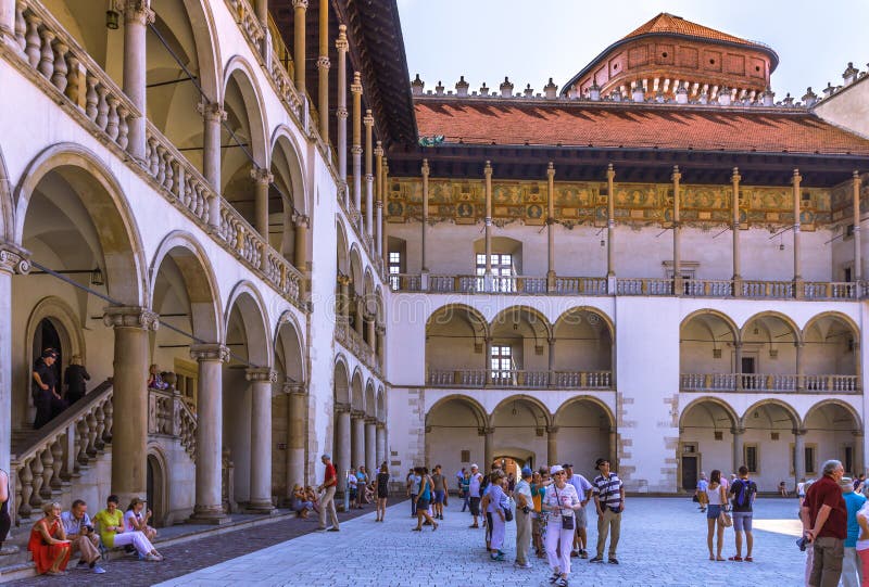 Cracow (Krakow)- Wawel Castle-arcaded ambulatory