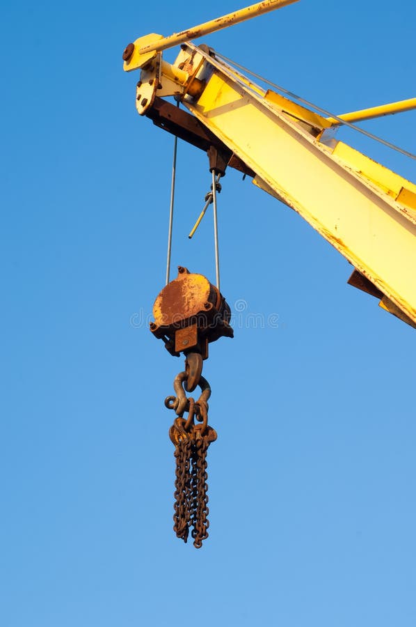 Crane jib and pulley