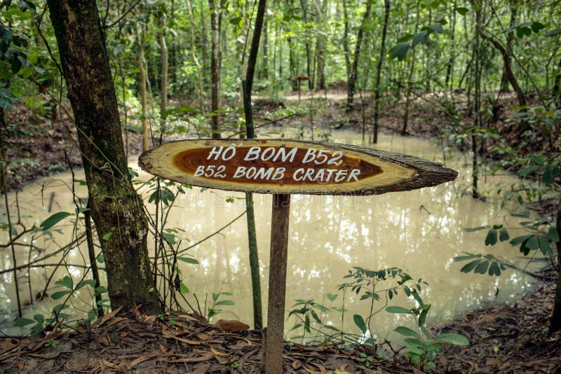 crater-made-bombs-vietnam-war-crater-mad