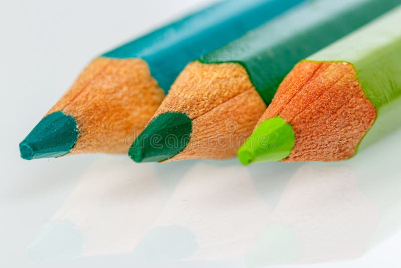 Un crayon vert image stock. Image du pointu, outil, imaginez 82540619