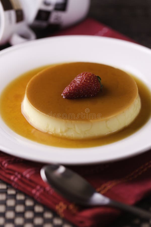 Creme caramel flan