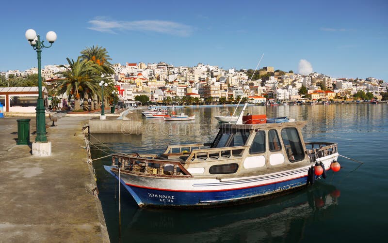 Creta Grécia da cidade do porto de Sitia fotos de stock Creta Grécia da cidade do porto de Sitia fotos de stock