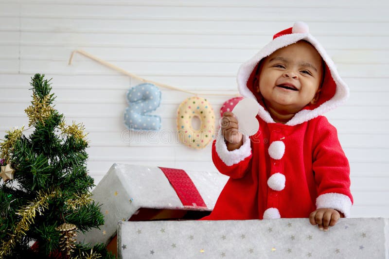 imagem de família feliz comemorando o natal 1249961 Foto de stock no  Vecteezy