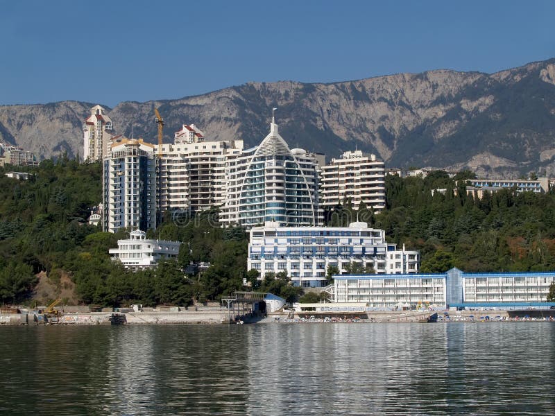 crimea Complejo del hotel en Yalta fotografía de archivo libre de regalías crimea Complejo del hotel en Yalta fotografía de archivo libre de regalías