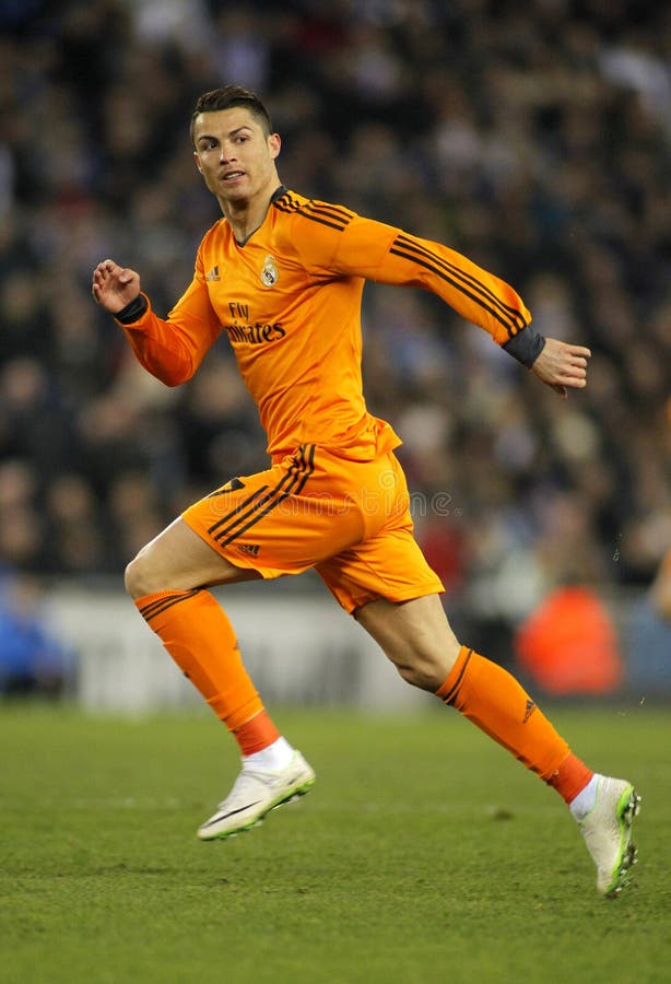 Cristiano Ronaldo Amazing Nutmeg Skill Real Madrid vs Espanyol