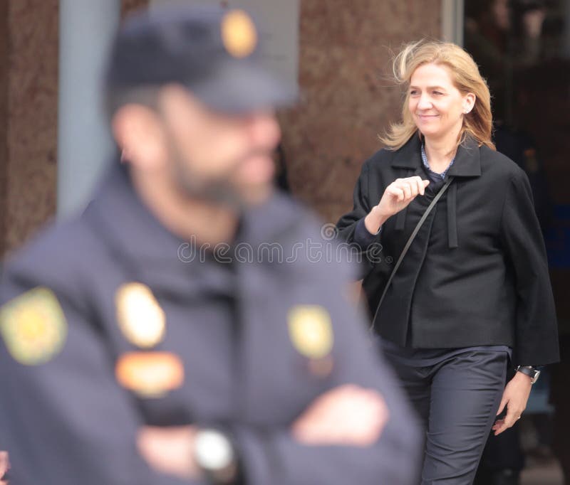 Cristina a sair do tribunal imagens de stock