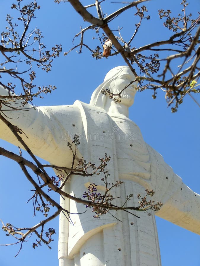 Cristo de la Concordia foto de archivo. Imagen de ciudad - 45726994