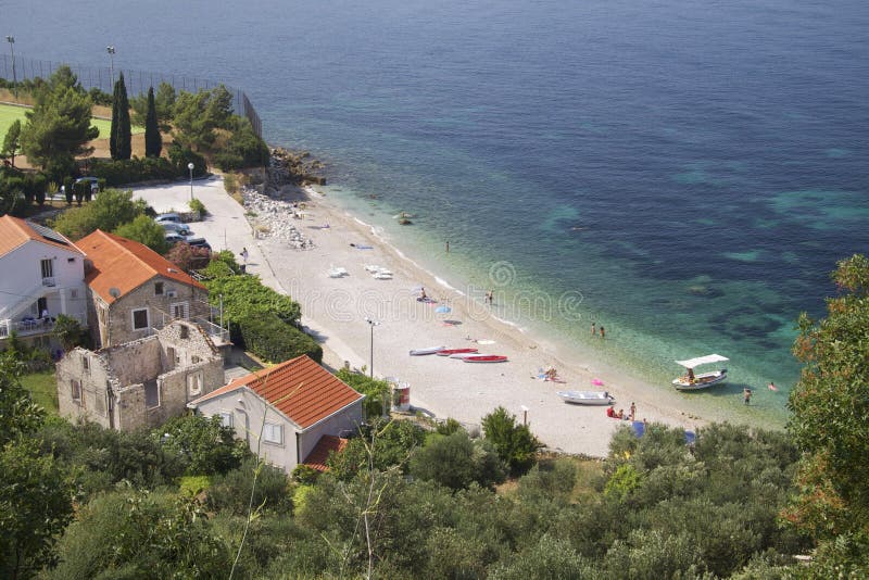 Croatia: A praia Plat dentro