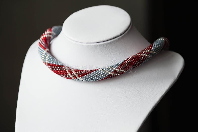 Ukrainian collar-4 | Diy necklace patterns, Beaded necklace patterns, Beaded  jewelry patterns