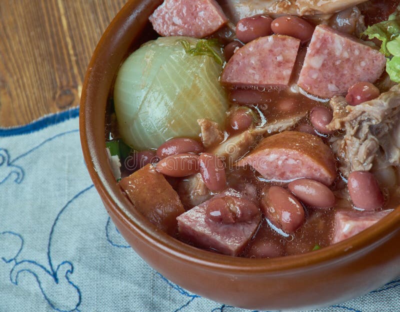 Crock Pot Ham and Bean Soup Stock Photo - Image of gourmet, powder