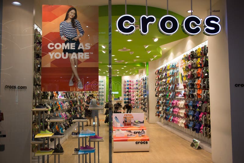 Crocs Shop in Central Festival Chiang Mai. Editorial Photography - Image of  shoes, foam: 98090462