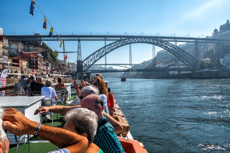 Croisière de Douro de rivière, Porto, Portugal photos libres de droits Croisière de Douro de rivière, Porto, Portugal photos libres de droits