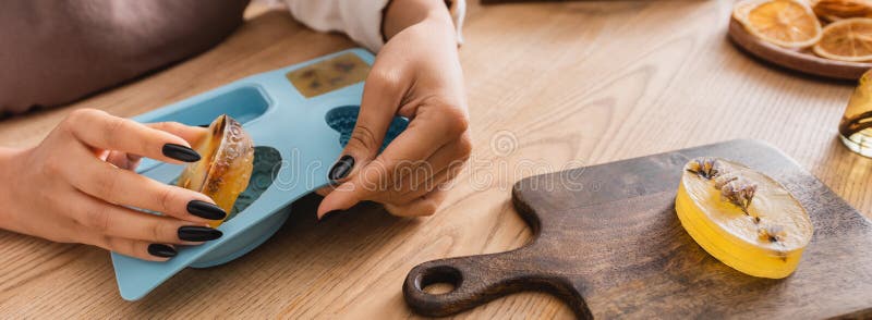 https://thumbs.dreamstime.com/b/cropped-view-african-american-woman-holding-silicone-mold-handmade-soap-near-chopping-board-banner-cropped-view-african-269946283.jpg