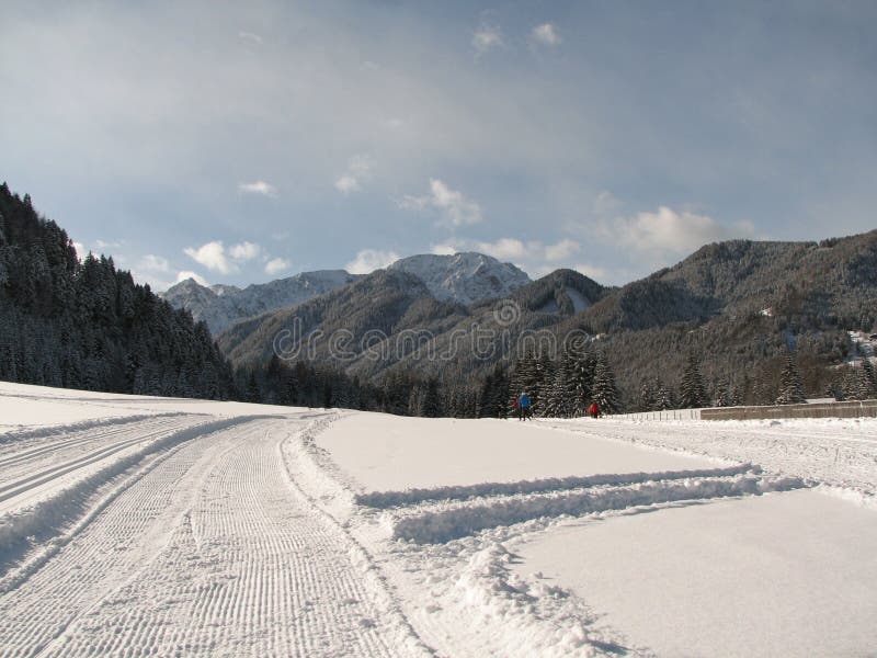 Cross-country ski run