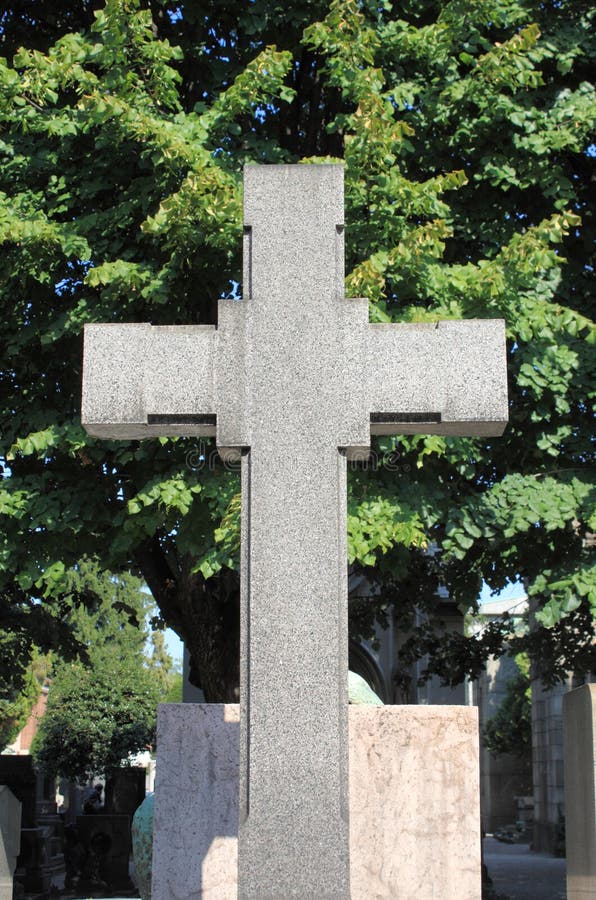 Cross gravestone stock image. Image of graveyard, faith - 27768527