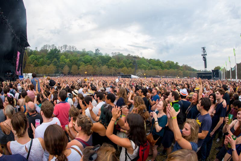 Crowd In A Concert At Rock En Seine Festival Editorial Image Image Of