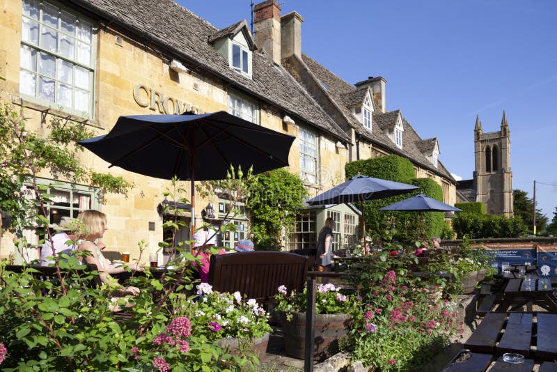 Exterior of the Crown and Trumpet Inn in Broadway, Cotswolds, Worcestershire, England, United Kingdom, Europe