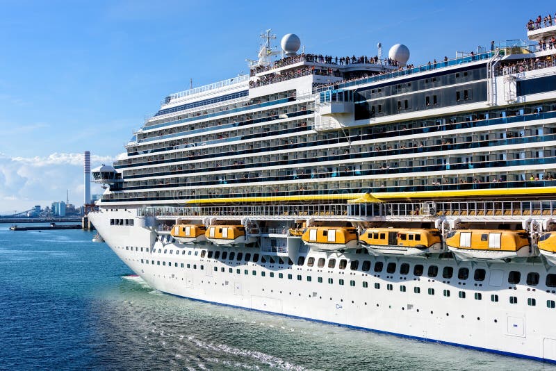 cruise ships departing from italy