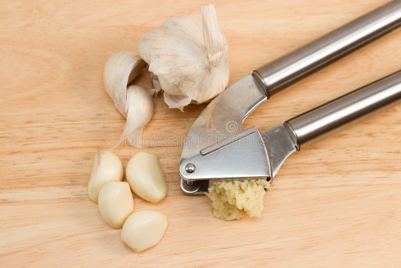 Crushed garlic. Technique, segment.