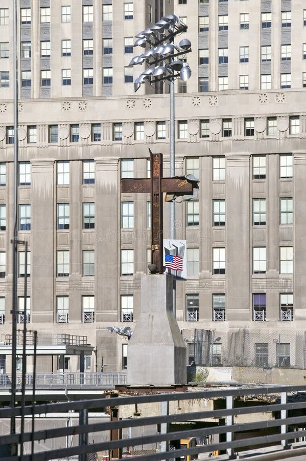 A cruz no comércio mundial eleva-se local memorável para o 11 de setembro de 2001, New York City, NY
