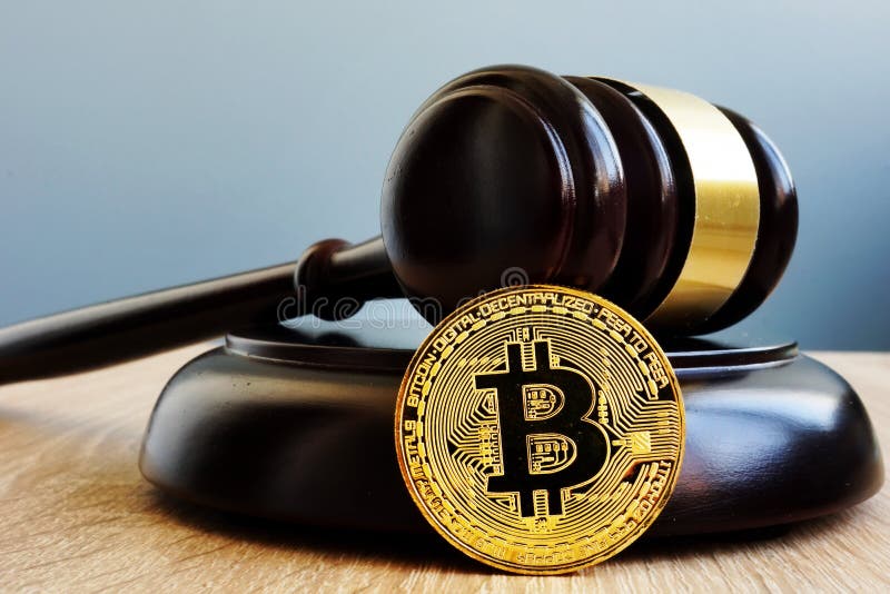 Crypto reglering Auktionsklubba och cryptocurrency BTC Bitcoin arkivbild