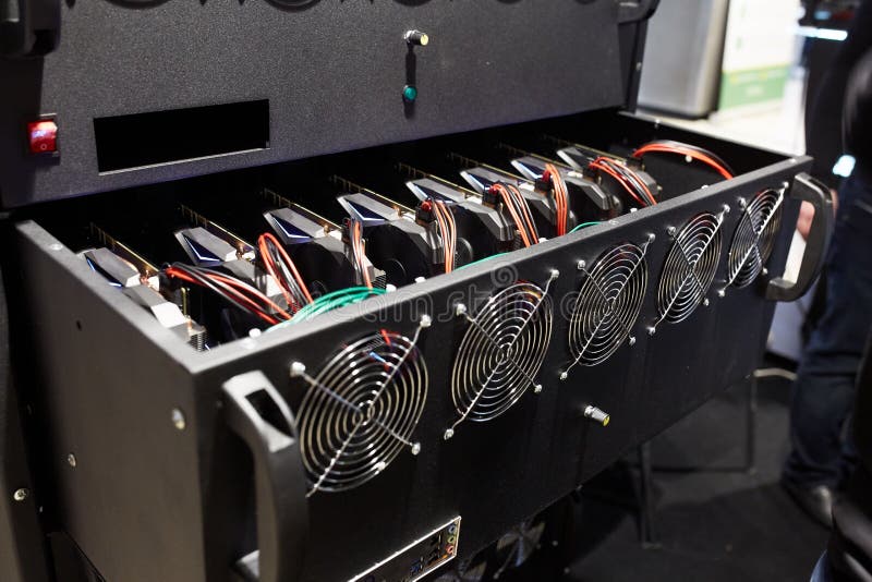 GPU vs ASIC Mining - A Deep Dive into Cryptocurrency Hardware