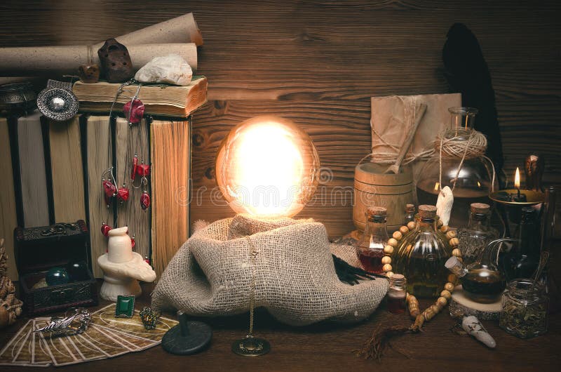 Crystal ball and tarot cards. The seance. Reading of fate and future. royalty free stock photo Crystal ball and tarot cards. The seance. Reading of fate and future. royalty free stock photo