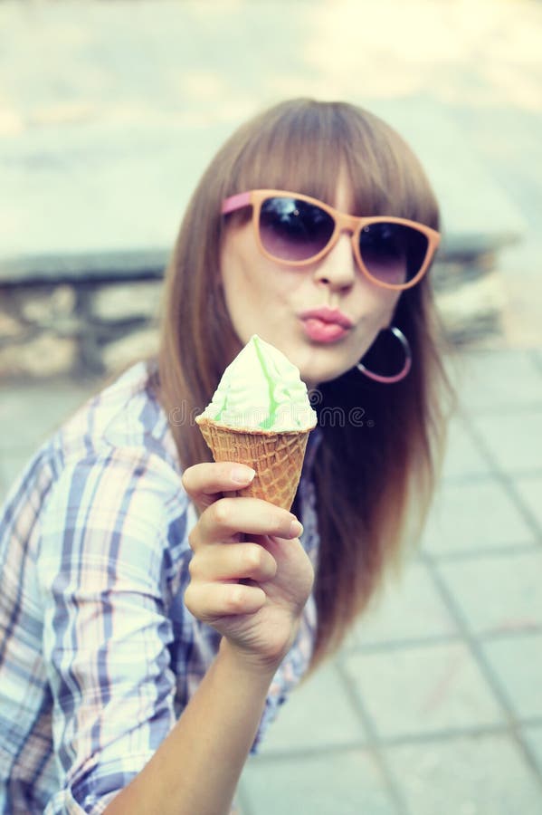 Crème glacée délicieuse de pistache images stock Crème glacée délicieuse de pistache images stock