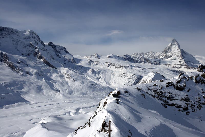 crête de matterhorn photos libres de droits crête de matterhorn photos libres de droits