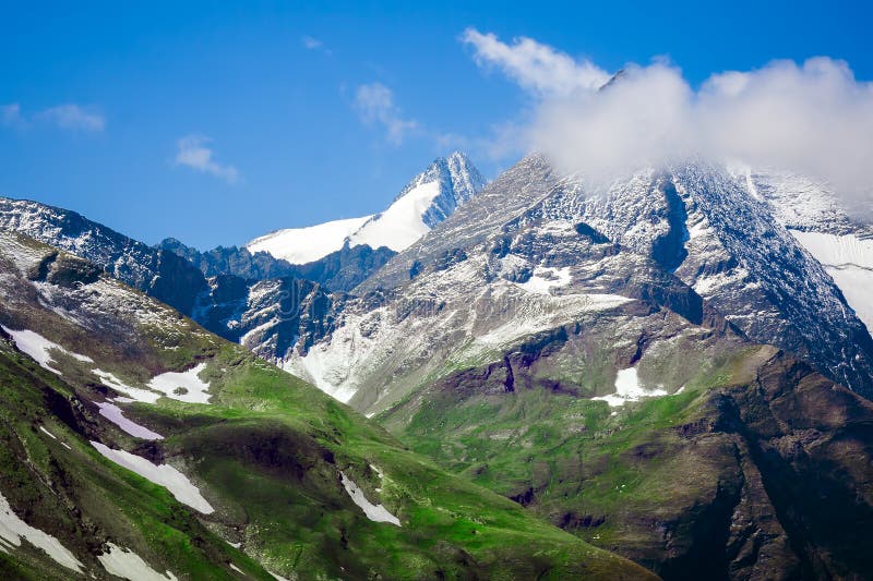 Crête de montagne dans les Alpes de l'Autriche photographie stock Crête de montagne dans les Alpes de l'Autriche photographie stock