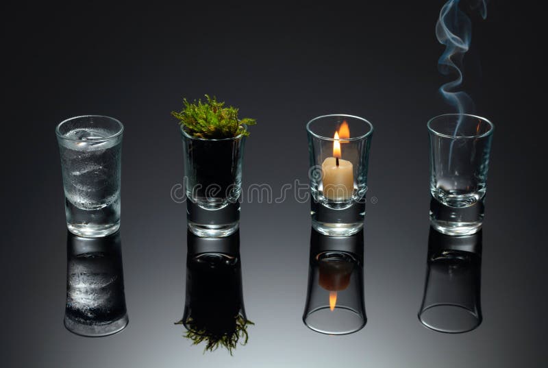 Cuatro elementos de la naturaleza aire fuego tierra agua