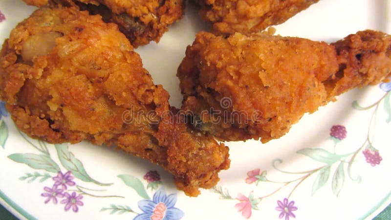 Cuatro pedazos Fried Chicken Dinner