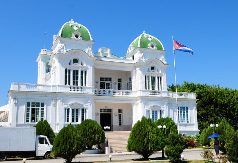 Cuba: El club náutico de la ciudad de Cienfuegos fotografía de archivo libre de regalías Cuba: El club náutico de la ciudad de Cienfuegos fotografía de archivo libre de regalías