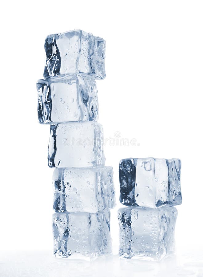Cubos de gelo de derretimento tonificados fotos de stock royalty free Cubos de gelo de derretimento tonificados fotos de stock royalty free