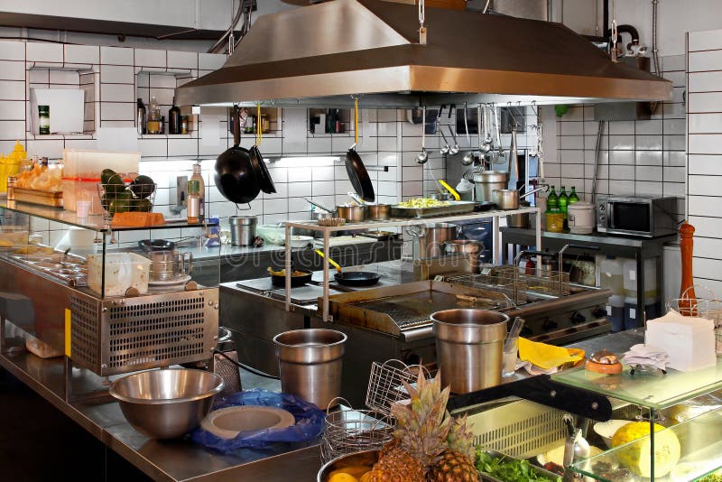 Cucina del ristorante fotografie stock libere da diritti Cucina del ristorante fotografie stock libere da diritti