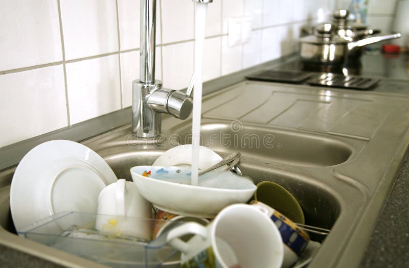 Cucina dopo la prima colazione immagine stock libera da diritti Cucina dopo la prima colazione immagine stock libera da diritti