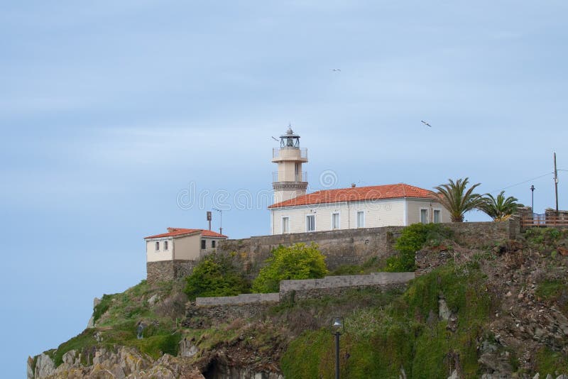 cudillero latarnia morska obraz stock cudillero latarnia morska obraz stock