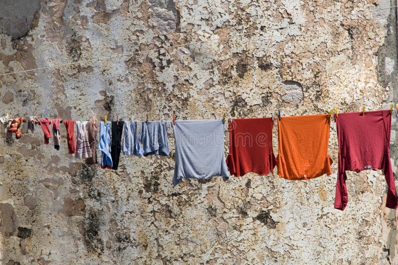 Cuerda para tender la ropa imagen de archivo libre de regalías